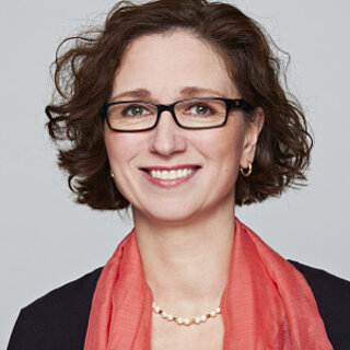 Dr. Marion Jenke
