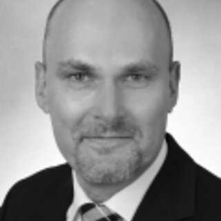 Dr. Ralf Finger