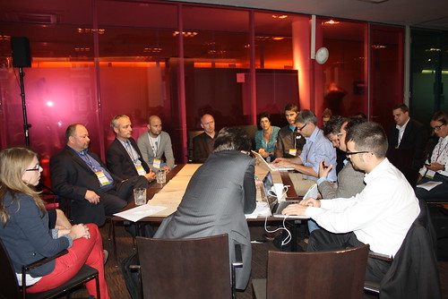 World-Café Tisch zum Thema Krisenkommunikation